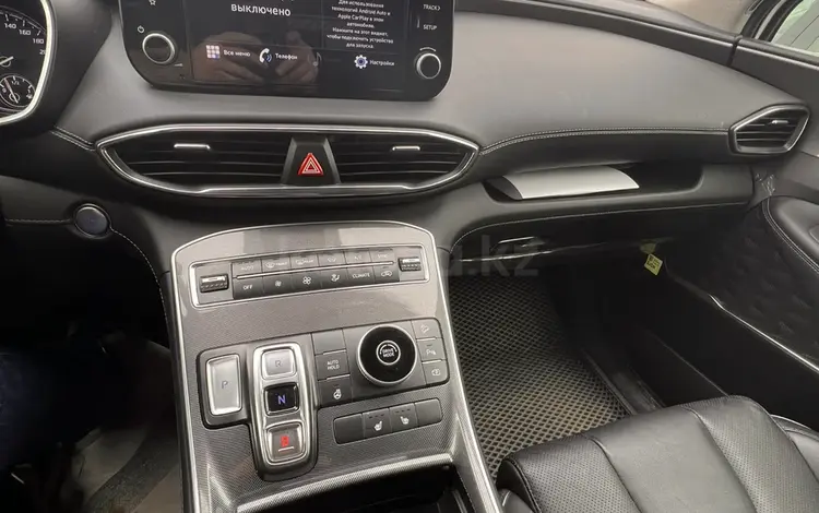 Hyundai Santa Fe 2023 годаүшін16 900 000 тг. в Актобе