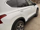 Hyundai Santa Fe 2023 года за 16 495 000 тг. в Актобе – фото 3