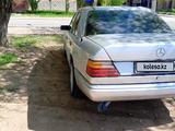 Mercedes-Benz E 300 1992 годаүшін1 500 000 тг. в Актобе – фото 4