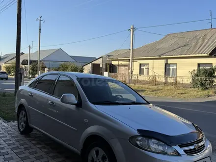 Daewoo Gentra 2014 года за 3 900 000 тг. в Шымкент – фото 2