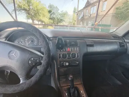 Mercedes-Benz E 320 1998 года за 2 200 000 тг. в Сатпаев – фото 10