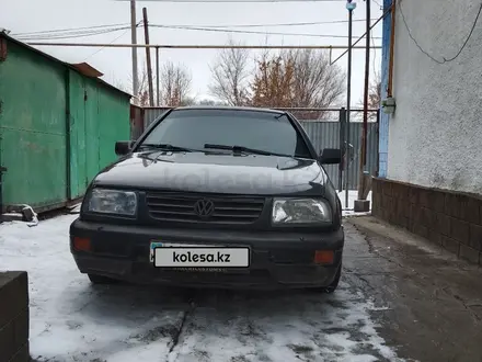 Volkswagen Vento 1993 года за 800 000 тг. в Талдыкорган – фото 3