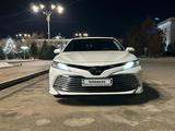 Toyota Camry 2020 года за 14 900 000 тг. в Тараз