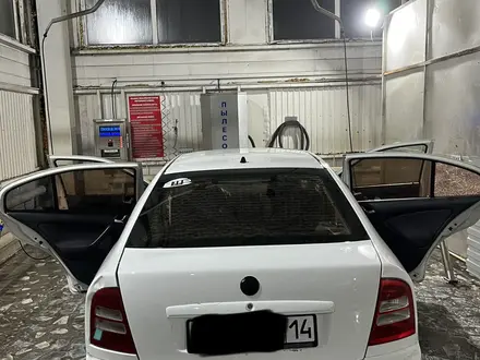 Skoda Octavia 2006 года за 1 500 000 тг. в Экибастуз – фото 9