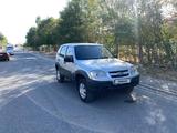 Chevrolet Niva 2011 года за 2 400 000 тг. в Шымкент – фото 2