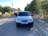 Chevrolet Niva 2011 года за 2 400 000 тг. в Шымкент