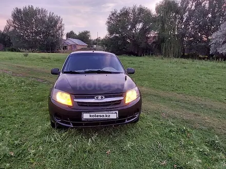 ВАЗ (Lada) Granta 2190 2014 года за 3 100 000 тг. в Алматы – фото 4