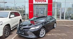 Toyota Camry 2018 года за 13 900 000 тг. в Астана