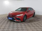 Toyota Camry 2021 года за 11 250 000 тг. в Шымкент