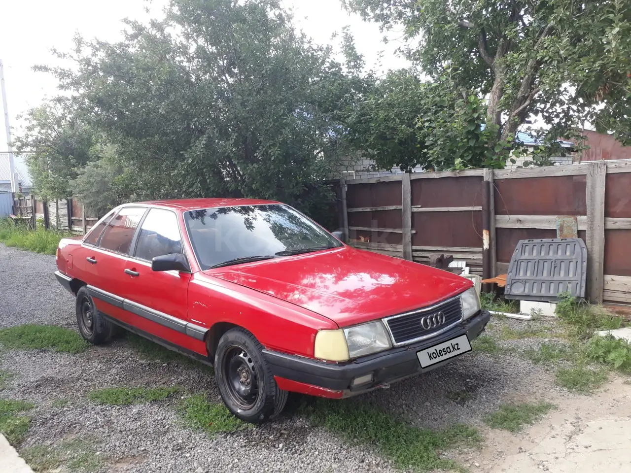 Audi 100, 1982