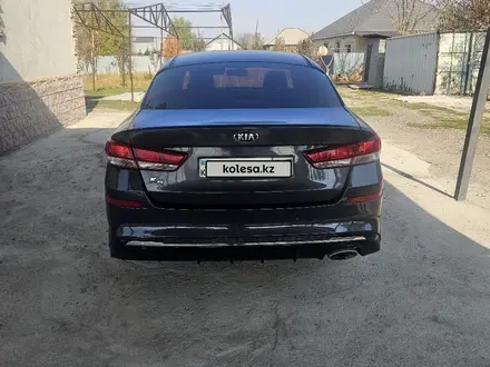 Kia K5 2018 года за 6 500 000 тг. в Алматы – фото 4