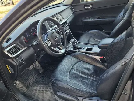 Kia K5 2018 года за 6 500 000 тг. в Алматы – фото 7