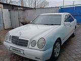 Mercedes-Benz E 230 1996 годаүшін3 800 000 тг. в Петропавловск – фото 2