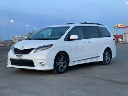 Toyota Sienna 2017 года за 10 900 000 тг. в Атырау – фото 2