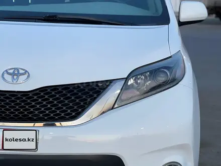 Toyota Sienna 2017 года за 10 900 000 тг. в Атырау – фото 9