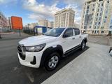 Toyota Hilux 2022 года за 10 000 000 тг. в Астана – фото 2