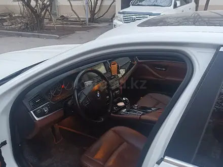 BMW 528 2012 года за 9 000 000 тг. в Алматы – фото 15