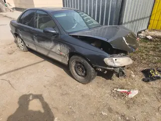 Opel Omega, 1995
