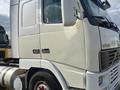 Volvo  FH 2000 года за 13 000 000 тг. в Астана – фото 2