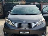 Toyota Sienna 2017 года за 12 500 000 тг. в Алматы