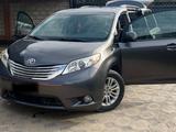 Toyota Sienna 2017 года за 12 500 000 тг. в Алматы – фото 2