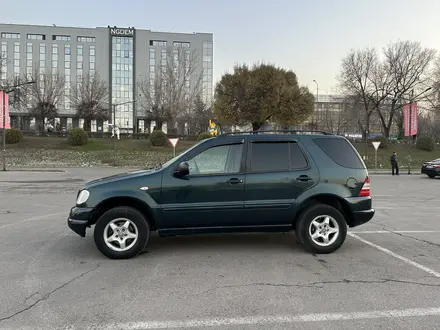 Mercedes-Benz ML 320 1998 года за 3 200 000 тг. в Алматы – фото 7