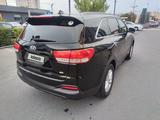 Kia Sorento 2017 годаүшін5 400 000 тг. в Атырау – фото 3