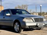 Mercedes-Benz C 280 1993 года за 2 200 000 тг. в Жезказган – фото 2