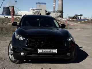 Infiniti FX37