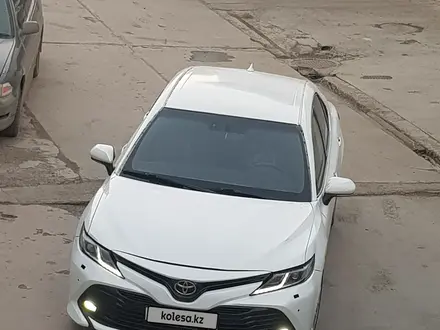 Toyota Camry 2019 года за 8 000 000 тг. в Атырау