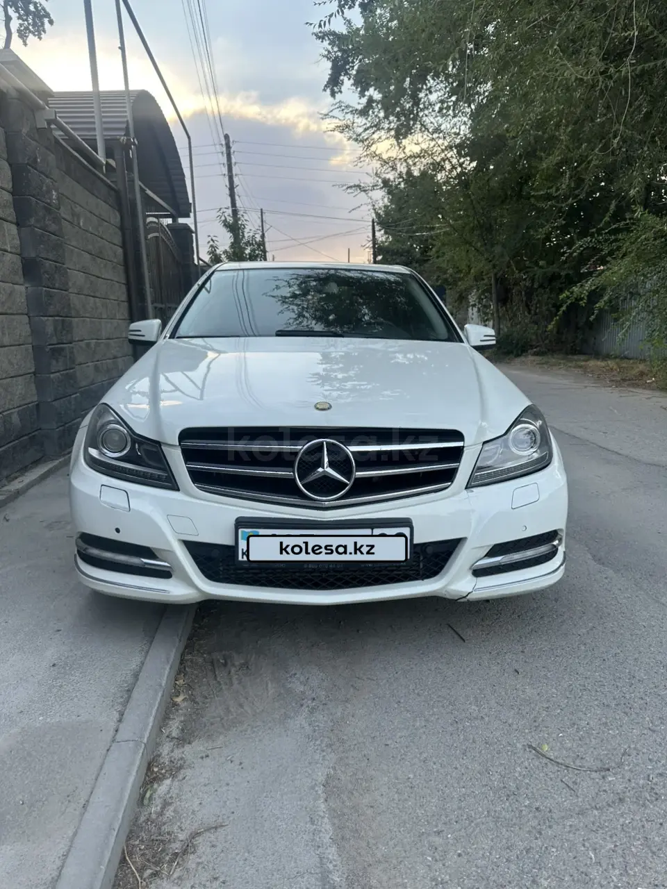 Mercedes-Benz C-Class, 2011
