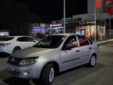 ВАЗ (Lada) Granta 2190 2013 годаүшін3 200 000 тг. в Атырау – фото 3