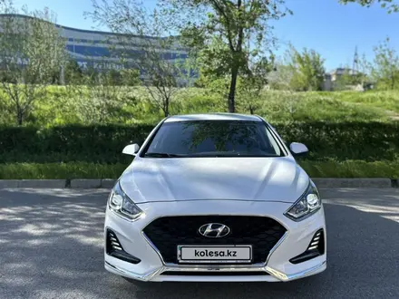 Hyundai Sonata 2022 года за 11 000 000 тг. в Шымкент