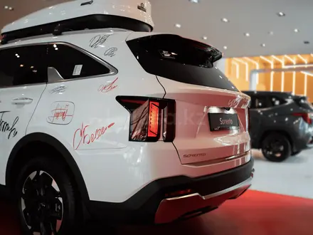 Kia Sorento Luxe 2026 года за 17 790 000 тг. в Астана – фото 9