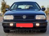 Volkswagen Vento 1995 года за 2 400 000 тг. в Петропавловск – фото 4