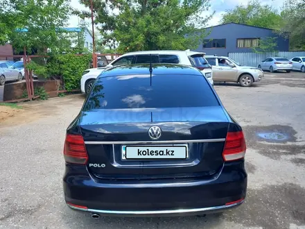 Volkswagen Polo 2015 года за 5 000 000 тг. в Актобе – фото 3