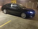 Toyota Camry 2023 года за 15 800 000 тг. в Алматы – фото 4