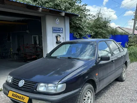 Volkswagen Passat 1994 года за 1 200 000 тг. в Темиртау – фото 2