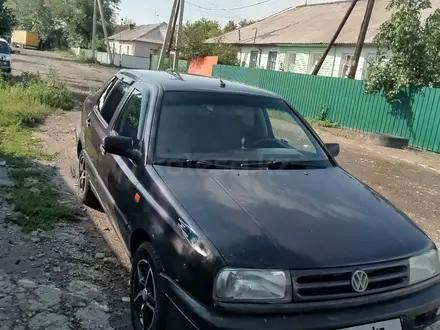 Volkswagen Vento 1994 года за 800 000 тг. в Усть-Каменогорск – фото 4