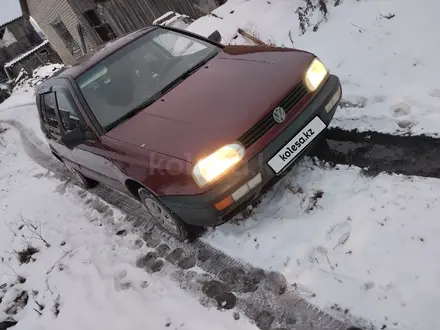 Volkswagen Golf 1994 года за 1 350 000 тг. в Щучинск – фото 2