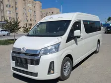 Toyota HiAce, 2024