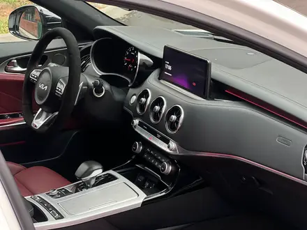 Kia Stinger 2023 года за 17 000 000 тг. в Астана – фото 13