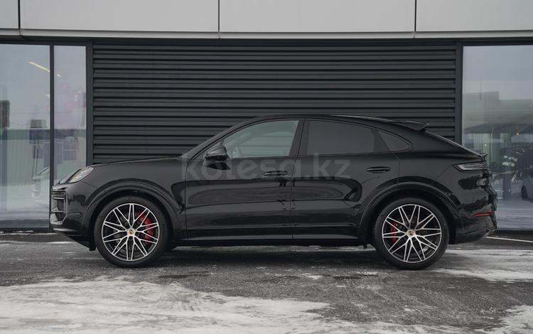 Porsche Cayenne Coupe GTS — миниатюра 3