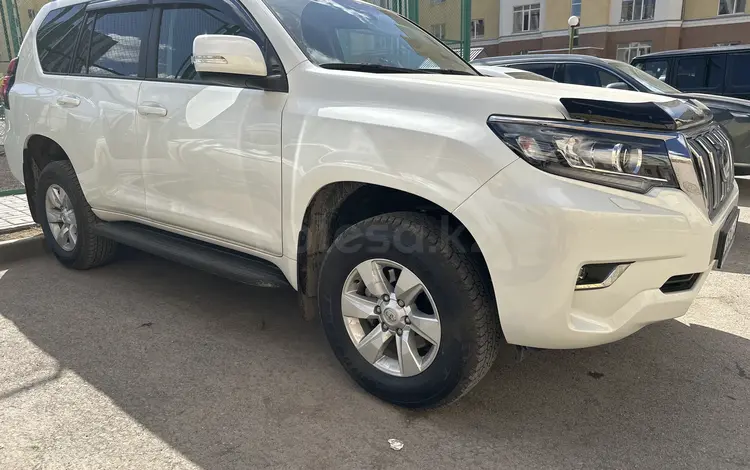 Toyota Land Cruiser Prado 2023 года за 29 500 000 тг. в Астана