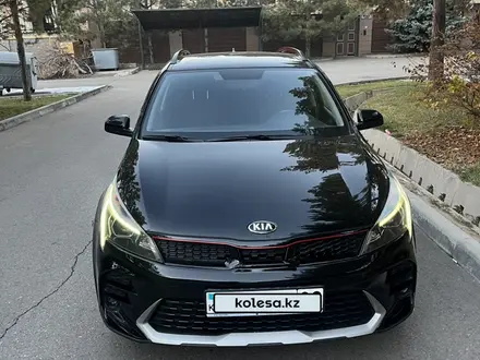 Kia Rio X-Line 2021 года за 9 000 000 тг. в Алматы – фото 2