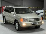 Toyota Highlander 2002 года за 6 850 000 тг. в Алматы – фото 2