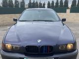 BMW 528 1997 года за 2 650 000 тг. в Караганда – фото 2