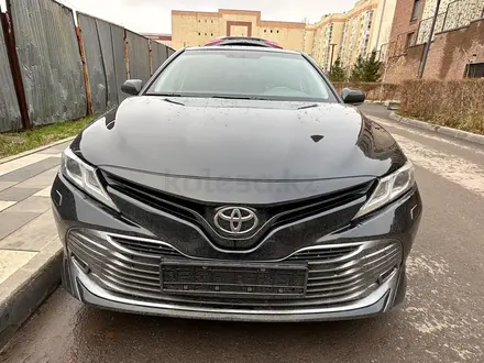 Toyota Camry 2018 года за 12 900 000 тг. в Астана – фото 4