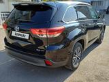 Toyota Highlander 2018 года за 19 500 000 тг. в Алматы – фото 3