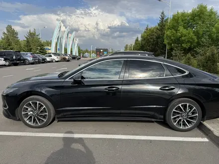 Hyundai Sonata 2022 года за 10 400 000 тг. в Астана – фото 3